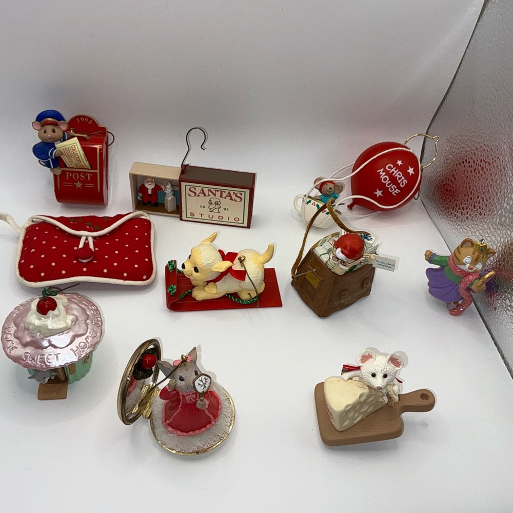 Hallmark & Enesco 10 Individual Collectible Christmas Ornaments - Picture 4 of 5